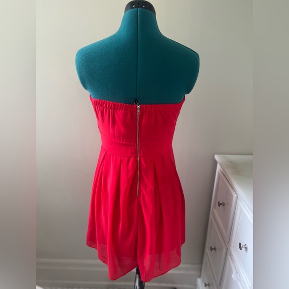 TFNC London Strapless Dress (Red, Medium) - Picture 3 of 3